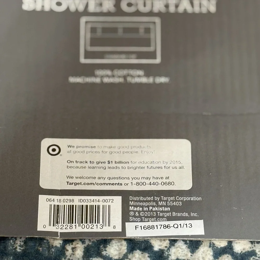 Threshold Scallop Dot Cool 100% Cotton Shower Curtain 72 x72